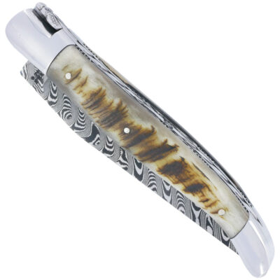 Couteau Laguiole en Aubrac 1 pièce 12cm Double Platines et Ressort Guillochés à la main Manche en Croute de Bélier 2 Mitres Inox Brillant Lame Damas N°1