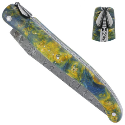 Couteau Prestige Laguiole en Aubrac 1 Pièce 12 cm Plein Manche en Loupe de Sureau verte, jaune et bleue Ressort Guilloché Mouche Forgée Stylisée Lame Damas Mahomet